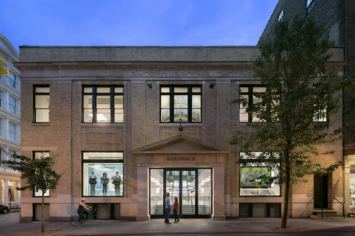 Apple Store Soho